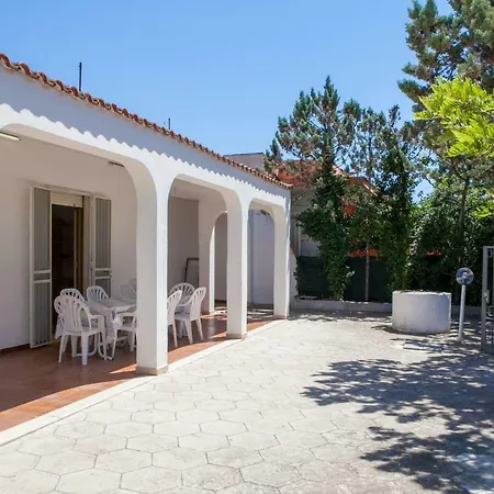 Rosita Holiday home Torre Lapillo